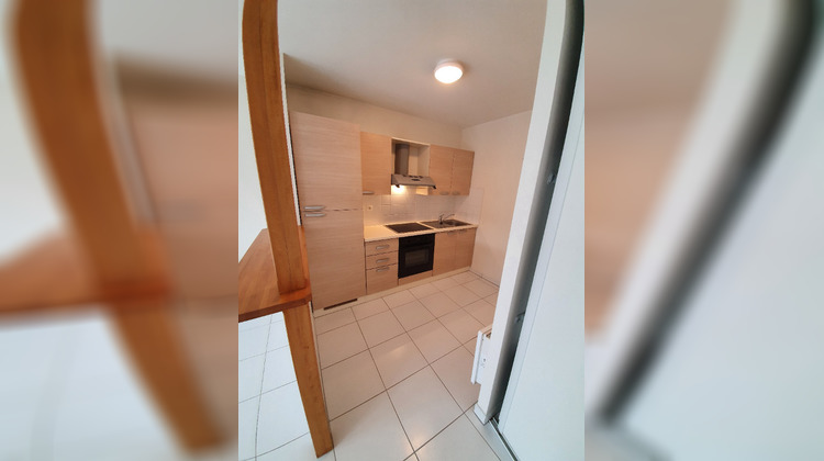 Ma-Cabane - Location Appartement CHATEAUNEUF-SUR-LOIRE, 54 m²
