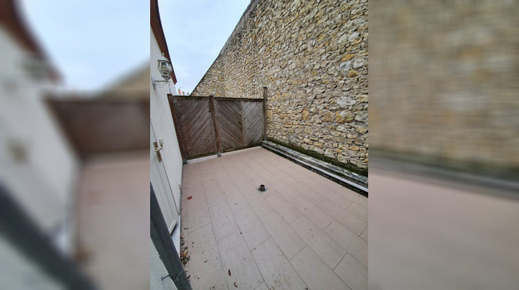 Ma-Cabane - Location Appartement CHATEAUNEUF-SUR-LOIRE, 54 m²
