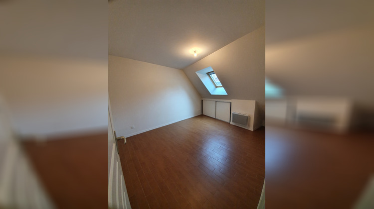 Ma-Cabane - Location Appartement CHATEAUNEUF-SUR-LOIRE, 54 m²