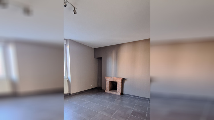 Ma-Cabane - Location Appartement CHATEAUNEUF-SUR-LOIRE, 60 m²