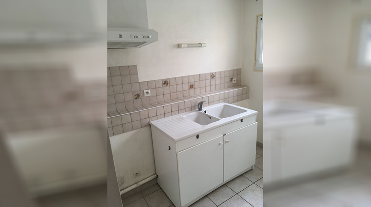 Ma-Cabane - Location Appartement CHATEAUNEUF-SUR-SARTHE, 44 m²