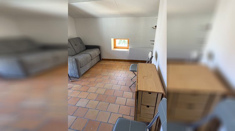 Ma-Cabane - Location Appartement CHATEAURENARD, 15 m²