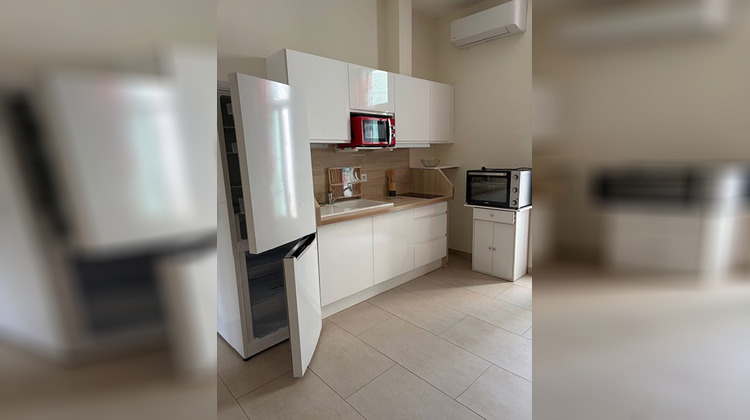 Ma-Cabane - Location Appartement Châteaurenard, 35 m²