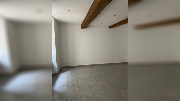 Ma-Cabane - Location Appartement Châteaurenard, 18 m²