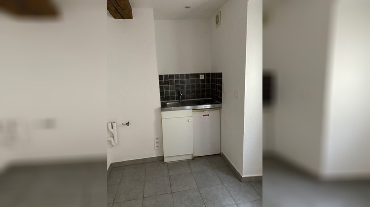 Ma-Cabane - Location Appartement Châteaurenard, 18 m²