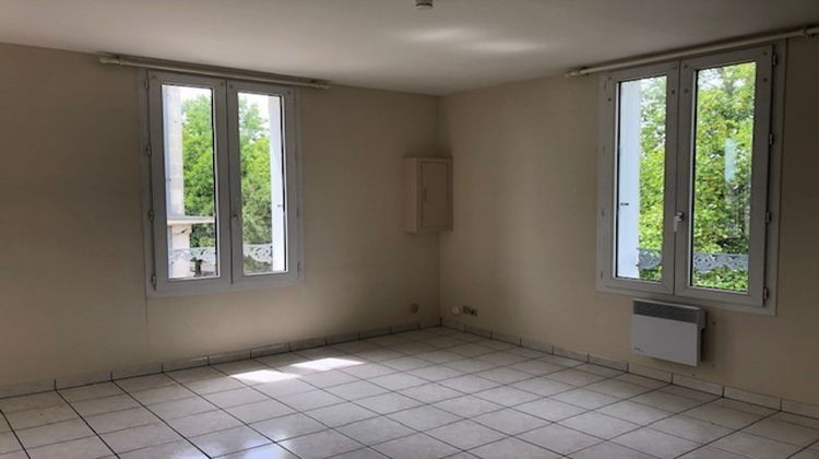 Ma-Cabane - Location Appartement Châtellerault, 42 m²