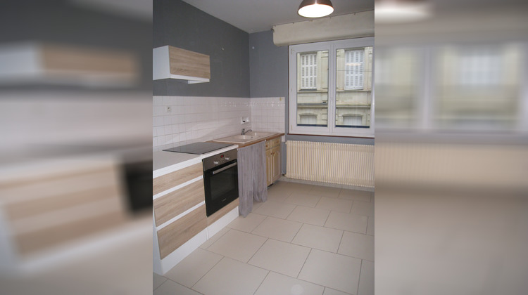 Ma-Cabane - Location Appartement Châtellerault, 106 m²