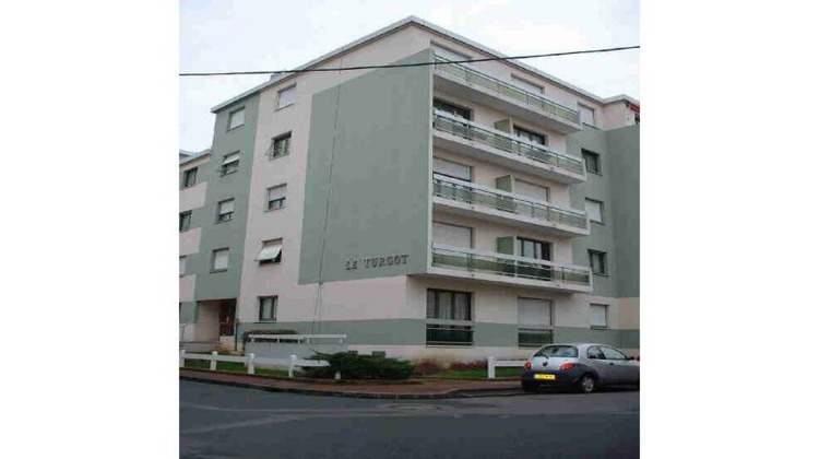 Ma-Cabane - Location Appartement Châtellerault, 39 m²