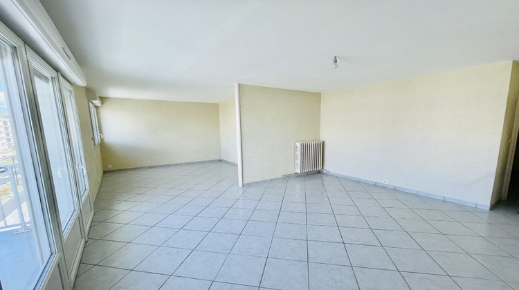 Ma-Cabane - Location Appartement Châtellerault, 71 m²