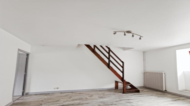 Ma-Cabane - Location Appartement CHATELLERAULT, 44 m²