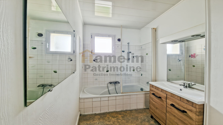 Ma-Cabane - Location Appartement CHATELLERAULT, 56 m²