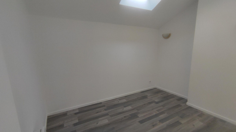 Ma-Cabane - Location Appartement CHATELLERAULT, 78 m²