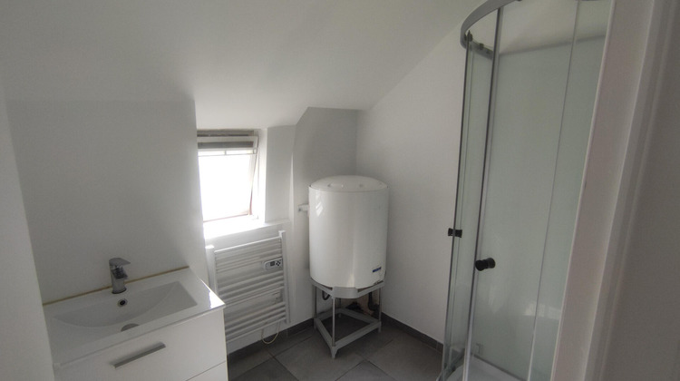 Ma-Cabane - Location Appartement CHATELLERAULT, 78 m²