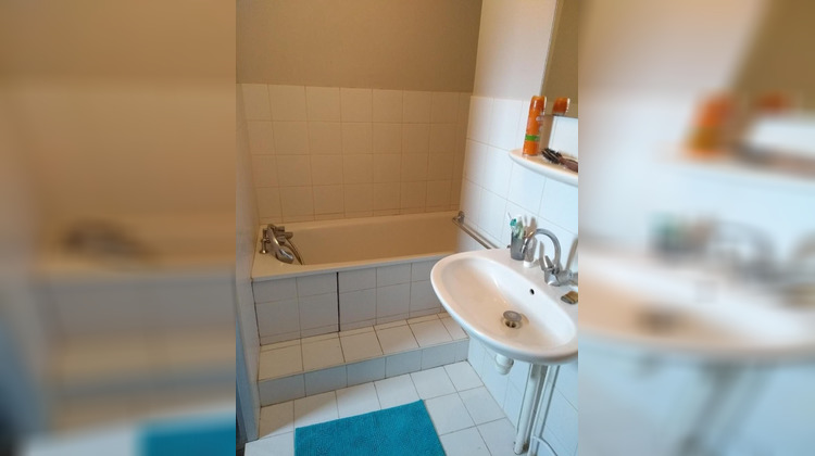 Ma-Cabane - Location Appartement Châtillon-sur-Chalaronne, 75 m²