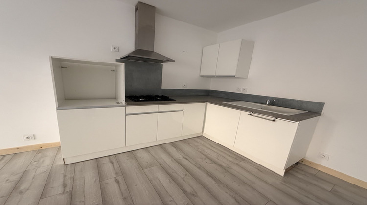 Ma-Cabane - Location Appartement CHATONNAY, 61 m²