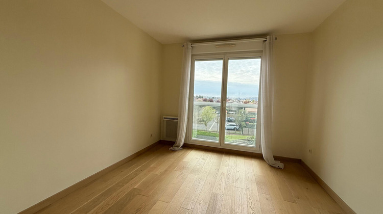 Ma-Cabane - Location Appartement CHATOU, 81 m²