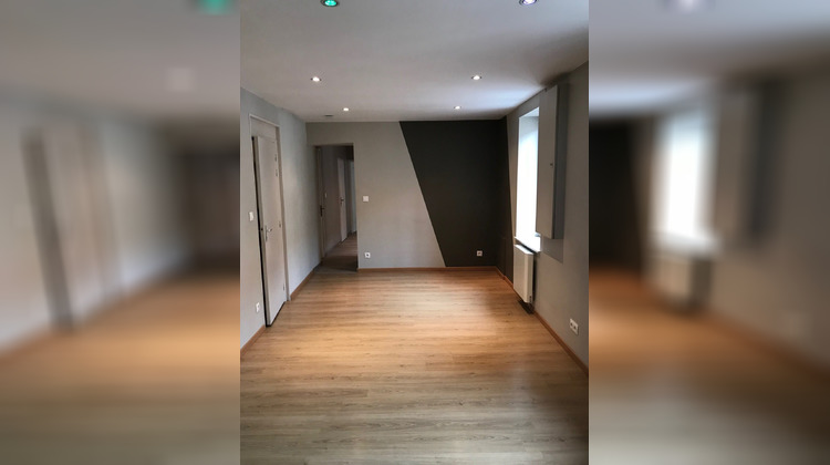 Ma-Cabane - Location Appartement Chauffailles, 45 m²