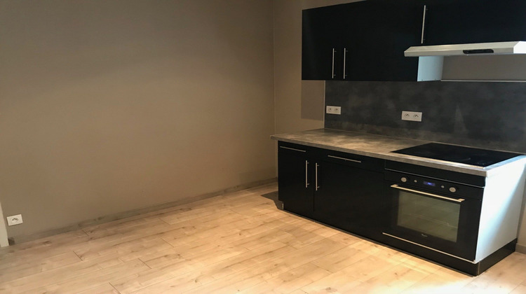 Ma-Cabane - Location Appartement Chauffailles, 45 m²