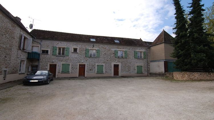 Ma-Cabane - Location Appartement CHAUMES-EN-BRIE, 84 m²