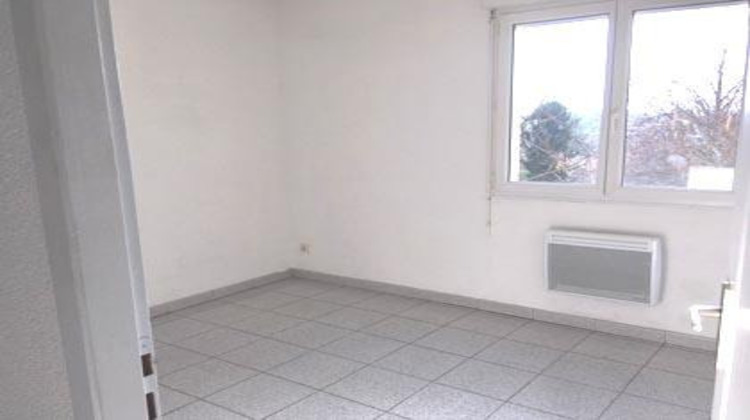Ma-Cabane - Location Appartement CHAVANOZ, 61 m²