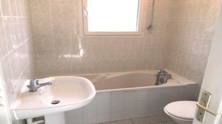 Ma-Cabane - Location Appartement CHAVANOZ, 61 m²