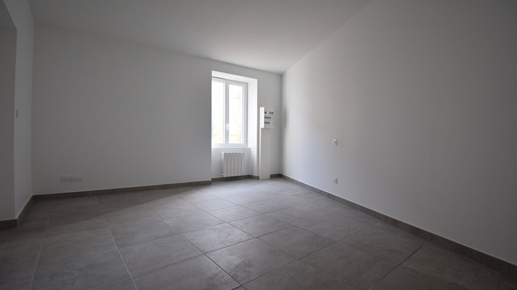 Ma-Cabane - Location Appartement CHAZAY-D'AZERGUES, 40 m²