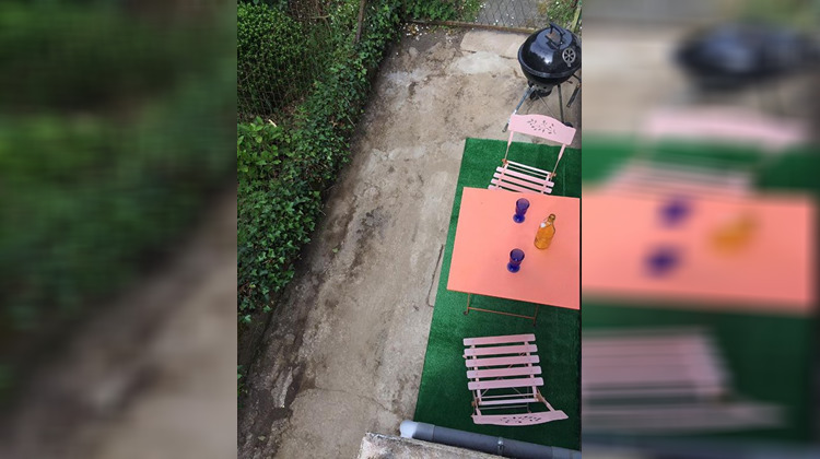 Ma-Cabane - Location Appartement CHEFFES, 40 m²