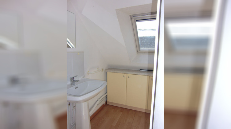 Ma-Cabane - Location Appartement CHEFFES, 40 m²