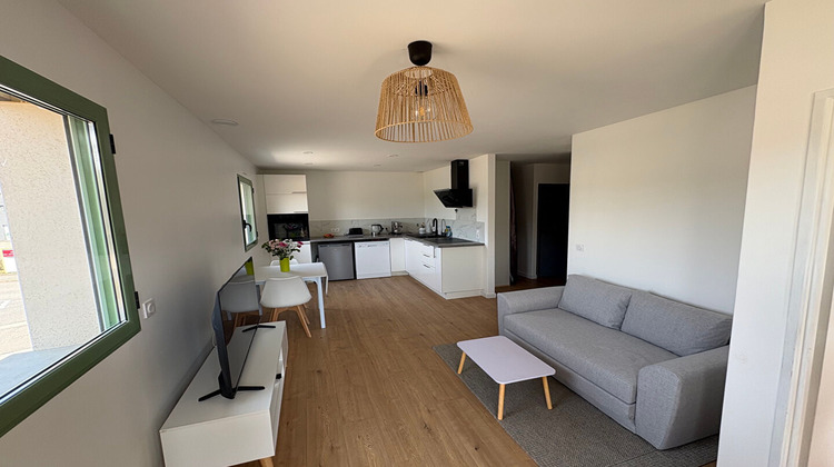 Ma-Cabane - Location Appartement CHENE-EN-SEMINE, 34 m²