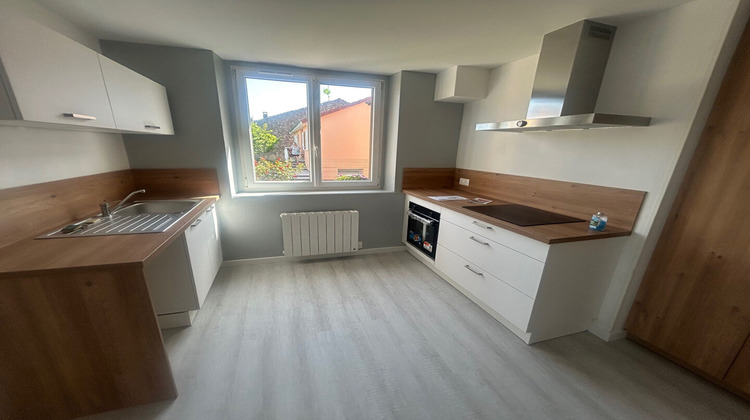 Ma-Cabane - Location Appartement CHENEVIERES, 96 m²