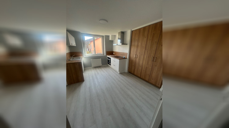 Ma-Cabane - Location Appartement CHENEVIERES, 96 m²