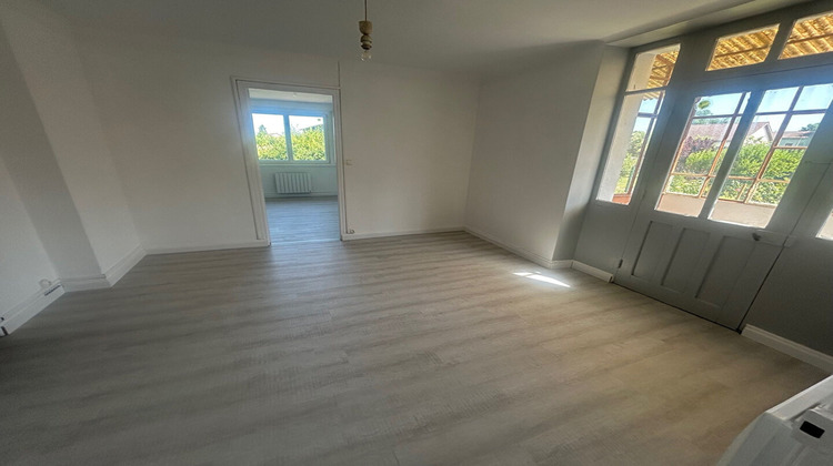 Ma-Cabane - Location Appartement CHENEVIERES, 96 m²