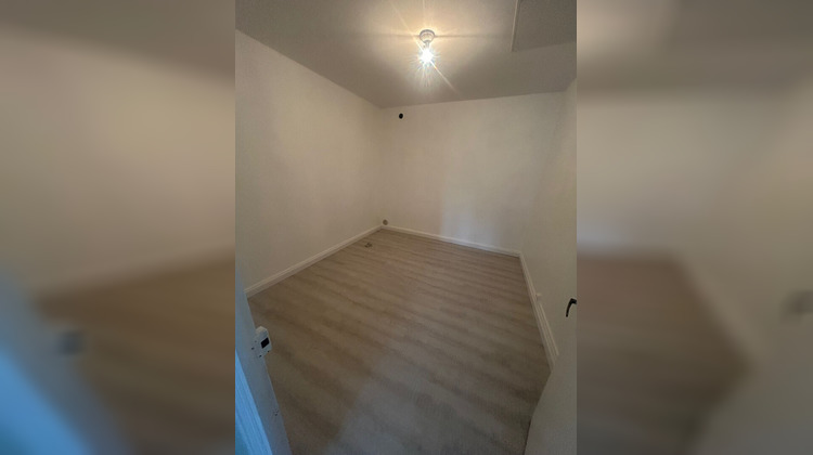 Ma-Cabane - Location Appartement CHENEVIERES, 96 m²