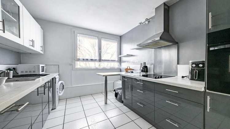 Ma-Cabane - Location Appartement Chenôve, 72 m²
