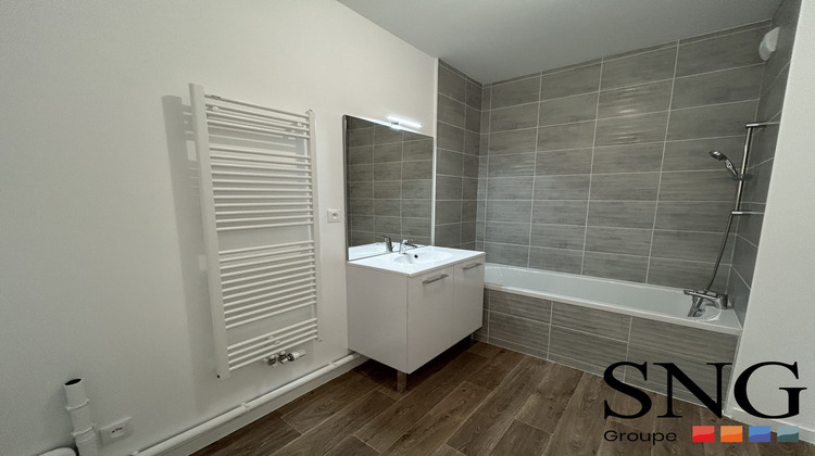 Ma-Cabane - Location Appartement Chenôve, 75 m²