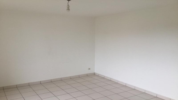 Ma-Cabane - Location Appartement Cheptainville, 27 m²