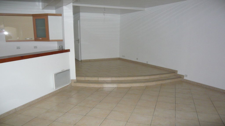 Ma-Cabane - Location Appartement CHERRE, 73 m²