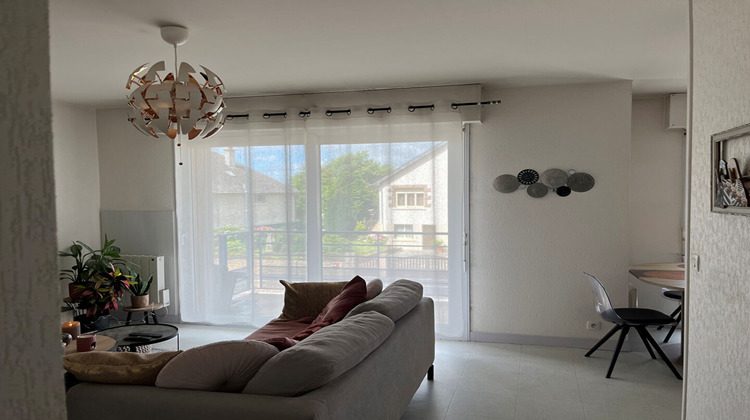 Ma-Cabane - Location Appartement CHEVAIGNE, 44 m²