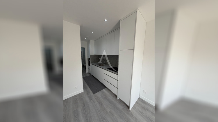 Ma-Cabane - Location Appartement CHEVRY-COSSIGNY, 30 m²