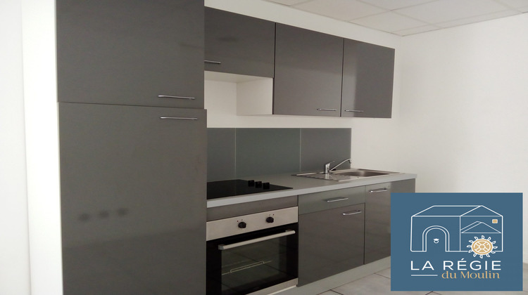 Ma-Cabane - Location Appartement CHIRENS, 48 m²