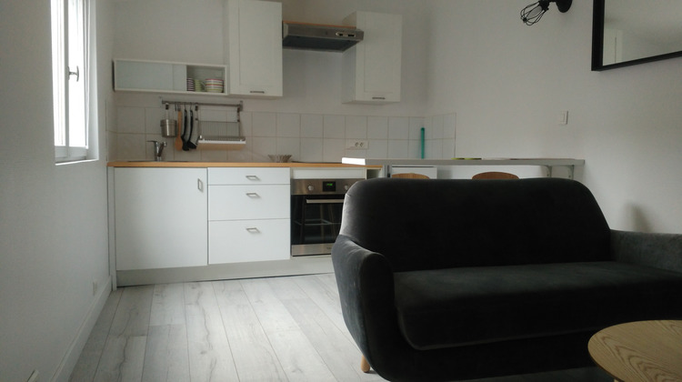 Ma-Cabane - Location Appartement Cholet, 28 m²