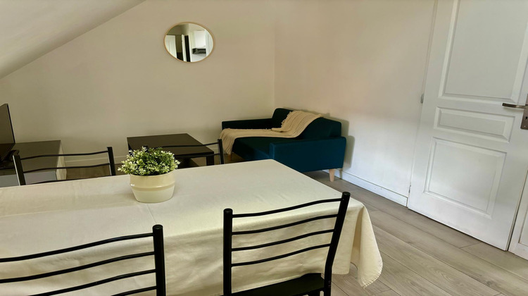 Ma-Cabane - Location Appartement Cholet, 30 m²