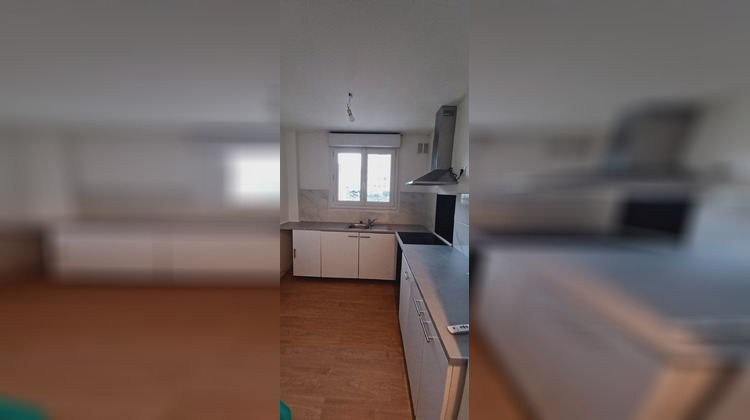 Ma-Cabane - Location Appartement Cholet, 82 m²