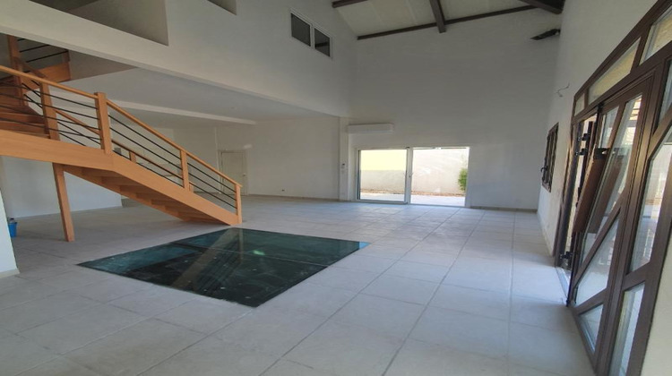 Ma-Cabane - Location Appartement CLAIRA, 130 m²