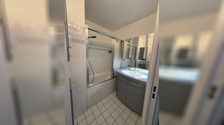 Ma-Cabane - Location Appartement Clamart, 68 m²