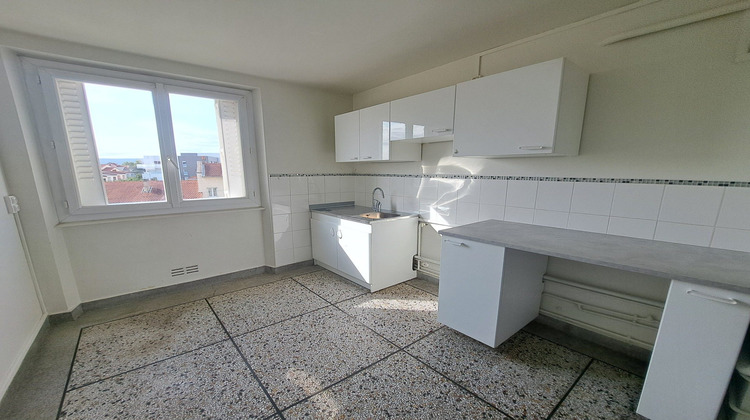 Ma-Cabane - Location Appartement Clermont-Ferrand, 56 m²