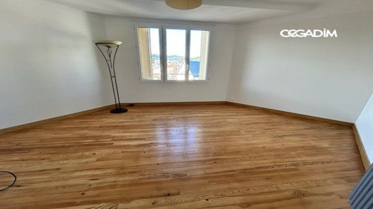 Ma-Cabane - Location Appartement Clermont-Ferrand, 46 m²