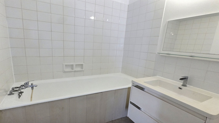 Ma-Cabane - Location Appartement CLERMONT-FERRAND, 57 m²