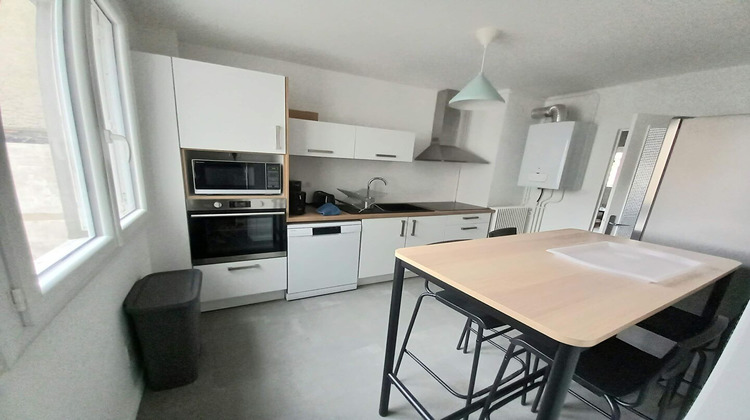 Ma-Cabane - Location Appartement CLERMONT-FERRAND, 12 m²
