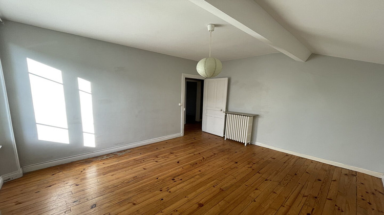 Ma-Cabane - Location Appartement CLERMONT-FERRAND, 67 m²